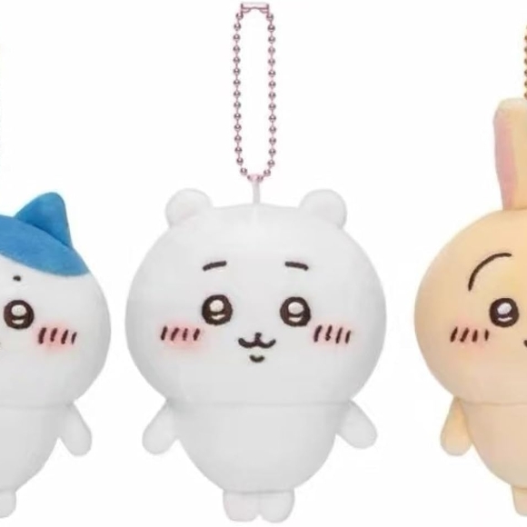 Adorable White Chiikawa Plush Keychain - Picture 2 of 2